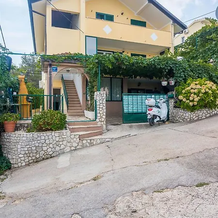 Apartment Rose Trogir